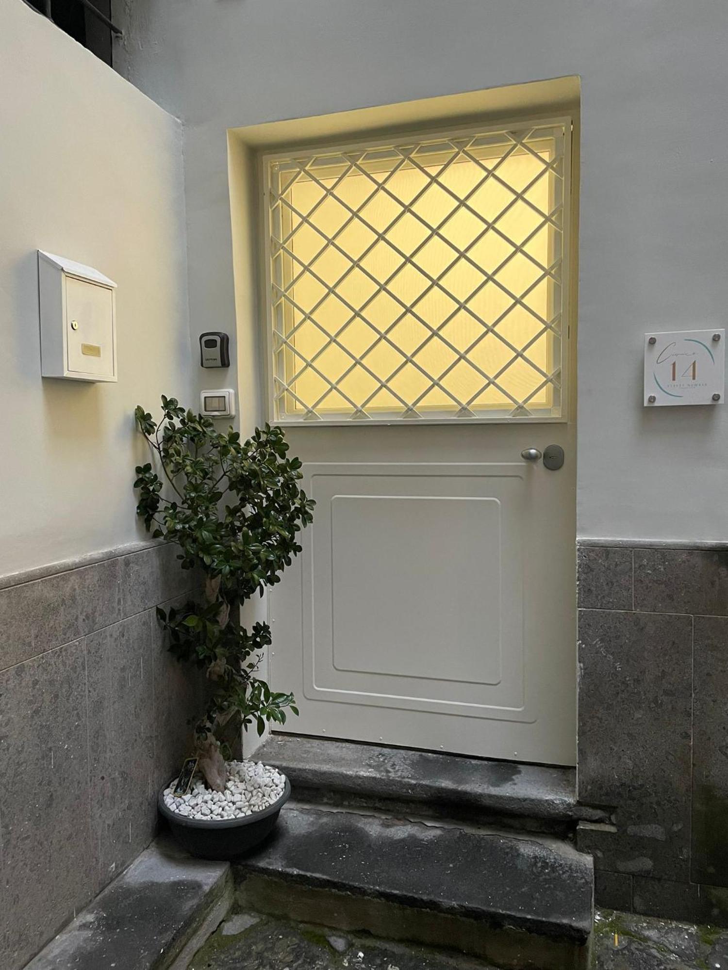 Appartement Civico 14 Chiaia à Naples Extérieur photo